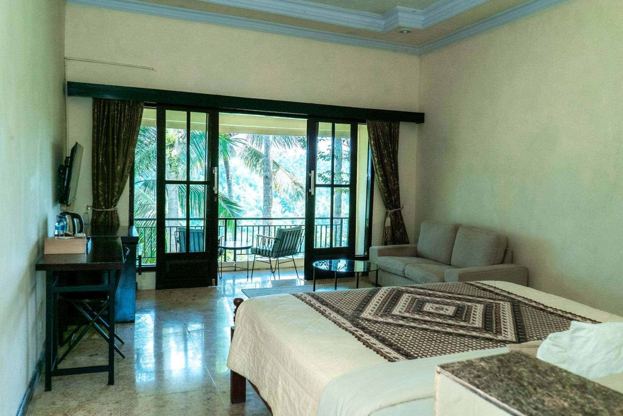 Domisili Ijen Cliff By Fays Hospitality Hotel Banyuwangi  Exterior photo